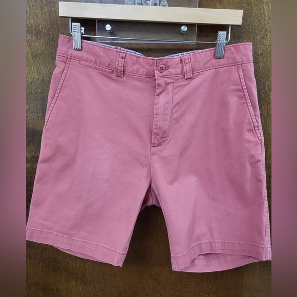 Men’s Salmon Colored Shorts Size 32 - Picture 3 of 6